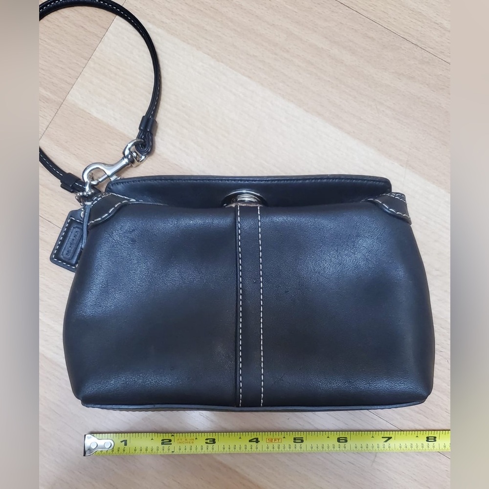 Coach Turnlock Wristlet Clutch Black Soft Leather Top Foldover White Stitching
